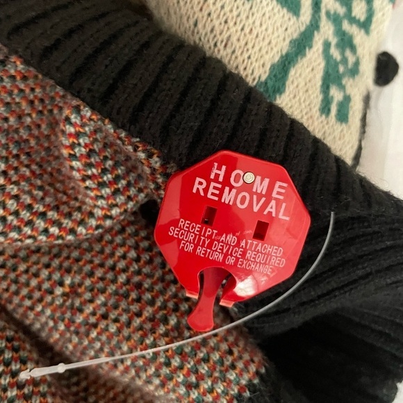 NWT Farm Rio Mushroom Forest Puff-Sleeve
Handmade Sweater. Size X-Large - Picture 10 of 13